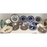 Large qty of boxed commemorative plates to include Wedgewood, Worcester etc, 1 having hunting