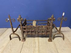 Cast and wrought iron fire grate and fire dogs (condition - rust)