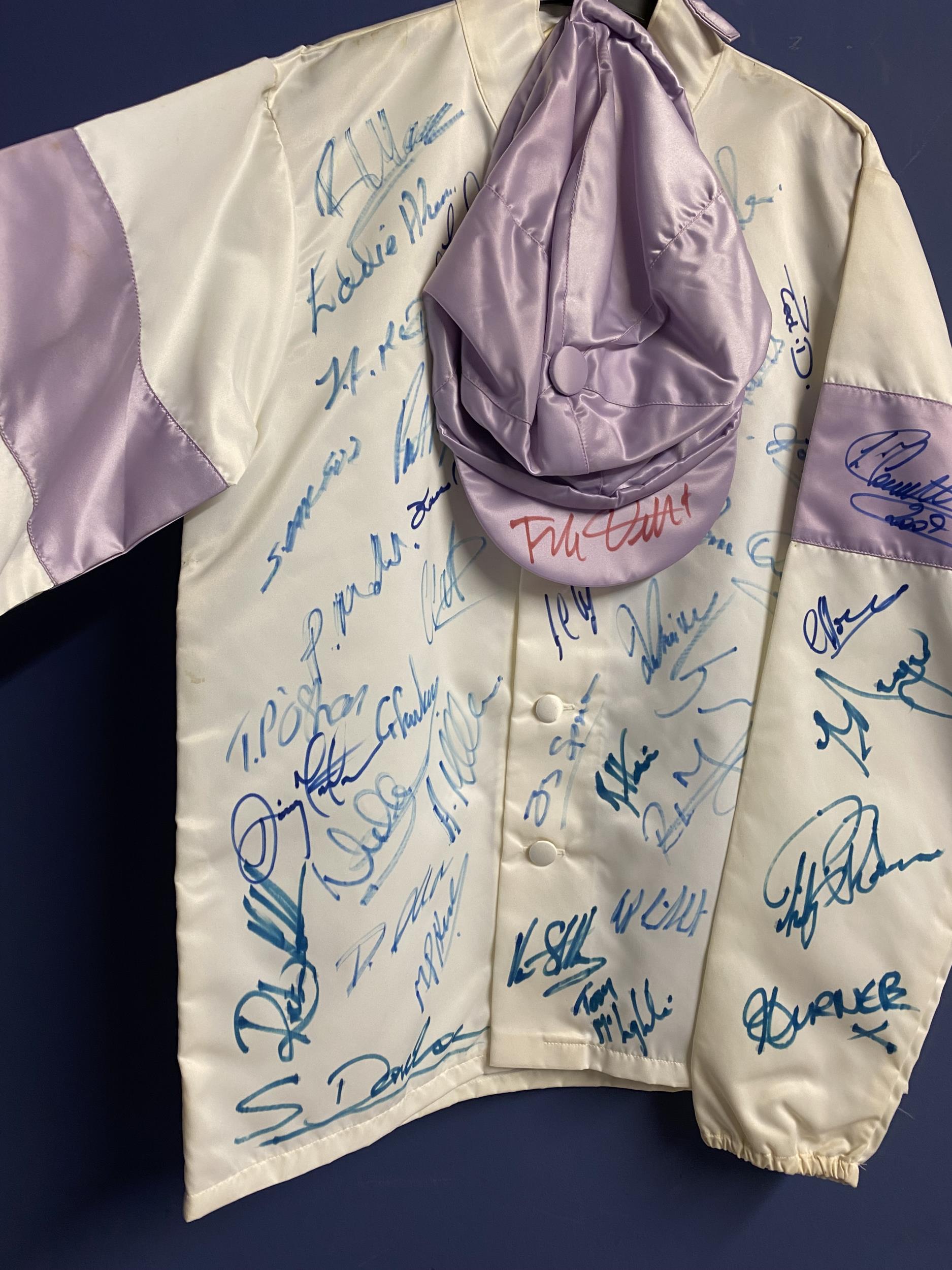 Jockeys silks, autographed by flat jockeys, with Authenticity Card showing all signatures etc - - Image 5 of 6