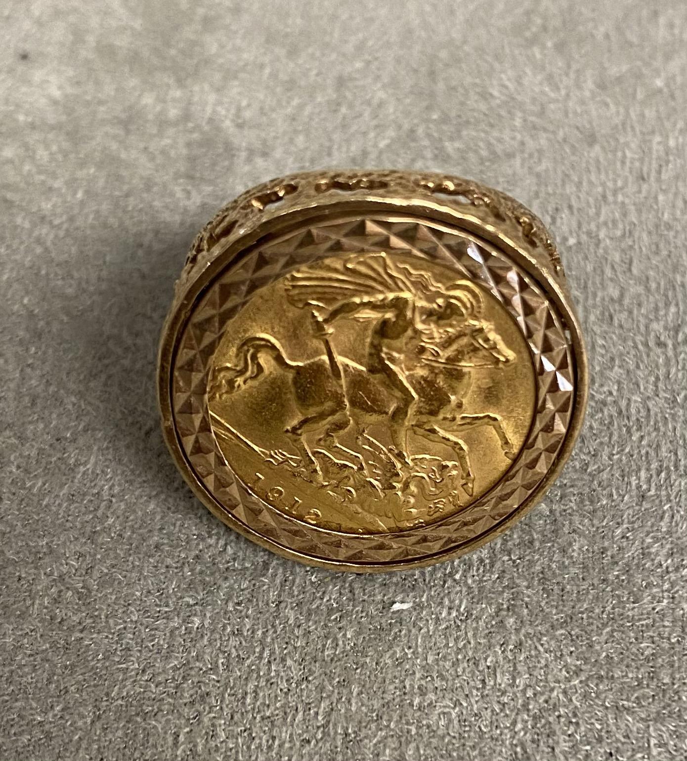 Half sovereign signet ring, in a 9ct gold open work mount, 7.8g, size R - Image 2 of 5