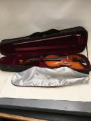 Westbury violin with 1 bow, full size