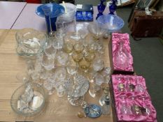 Quantity of glass wares, including bowls, drinking glasses etc, some cased and unusual