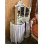 Modern Kidney shaped dressing table with freestanding folding mirror