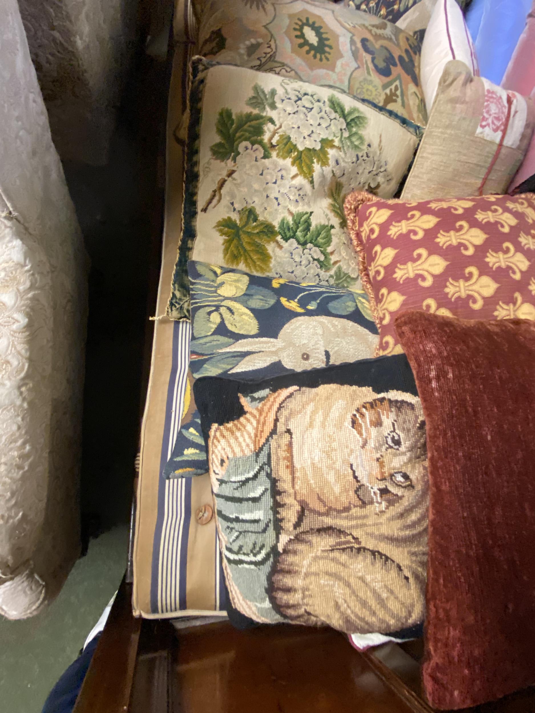 Quantity of decorative cushions etc, from a good cottage clearance - Image 2 of 5