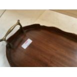 An Edwardian mahogany Toilet mirror, and an inlaid mahogany long gallery tray,