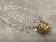 Early C19th yellow metal and turquoise set topped cut glass scent bottle, small tiny chips to