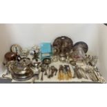 Quantity of silver and silver plate, see images
