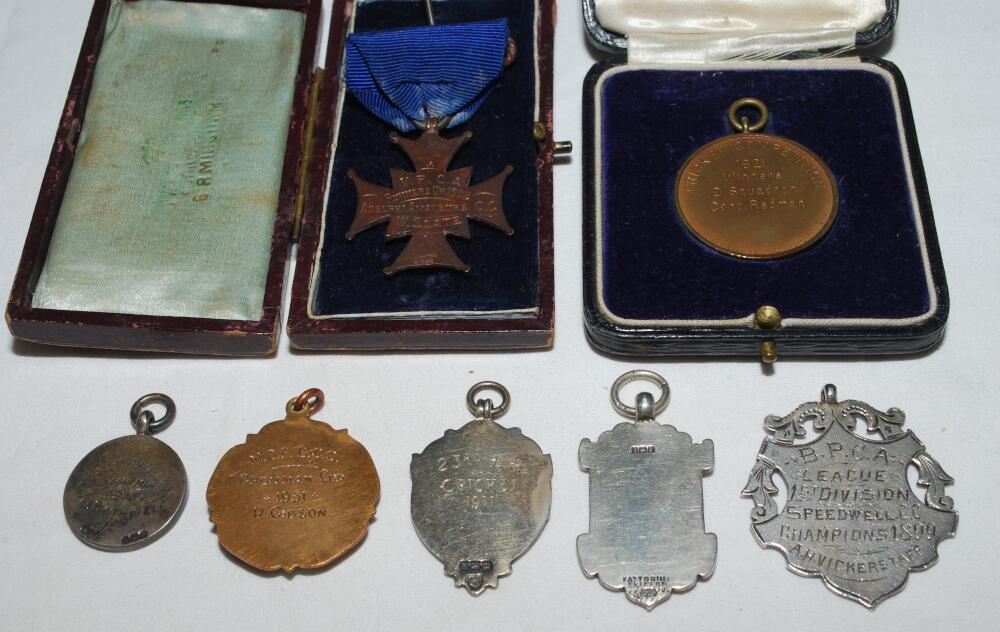 Cricket club medals 1899-1951. Six cricket medals of which four are silver. Includes 'V.P.C.A. - Image 3 of 3