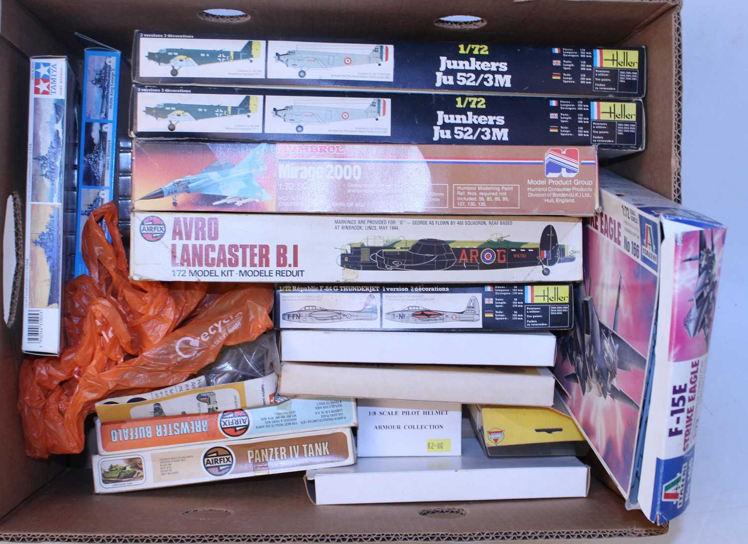 16 various boxed plastic mixed scale military related plastic kit and related accessories, mixed