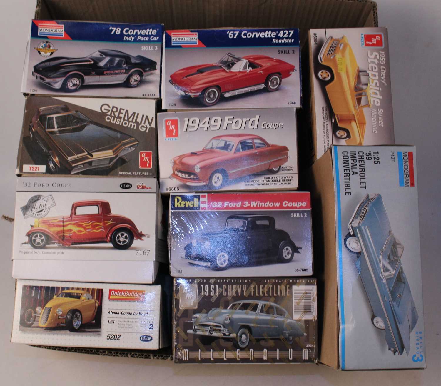 Ten various boxed AMT, Revell, Monogram, and other 1/25 scale mixed commercial and classic car