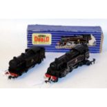 Two Hornby Dublo 3 rail tank locos: EDL17 0-6-2 BR69567 almost no marks but slightly dull (VG-E)