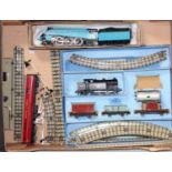 Mixed items, Hornby Dublo 3-rail tank goods set with EDL17 locomotive, 4 wagons track oval all in