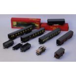 Mixed delve of rolling stock including Triang R344 black track cleaning car (G-BG), R128 NATO