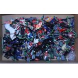 One tray containing a large quantity of various Britains 1980s foot soldiers, cavalry, and