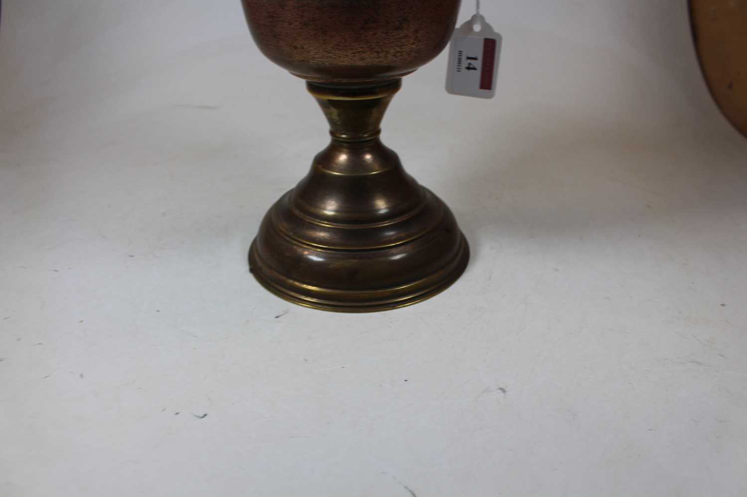 A Victorian brass oil lamp, with acid etched cranberry glass shade, h.51cmCondition report: Shade - Image 4 of 5