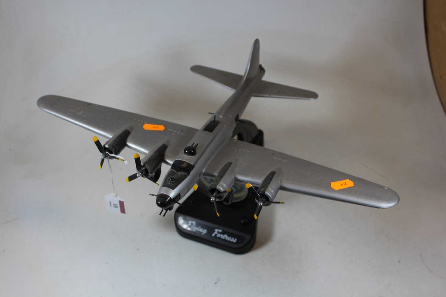 An ASA Flying Fortress quartz alarm clock, in the form of a military aircraft, h.22cmCondition - Image 3 of 5