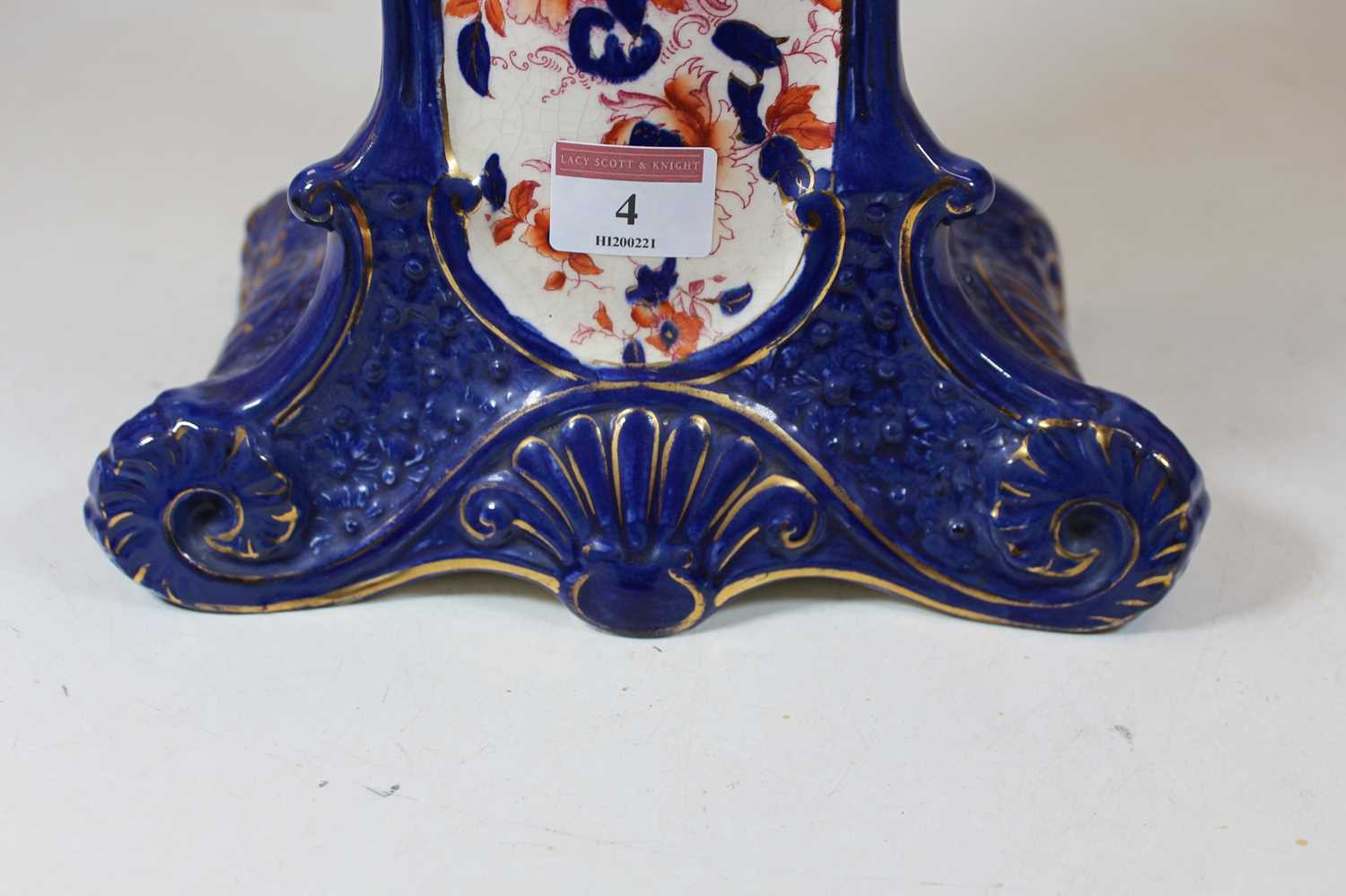 An early 20th century S Fielding & Co porcelain cased mantel clock, decorated in shades of cobalt - Image 5 of 9