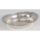 A Mappin & Webb silver boat shaped bowl, having reeded rim engraved with the letter W, 18.4oz,