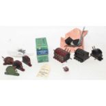 Hornby Dublo Switches 4x green, 7x black, 8 red, nearly all nuts present, would benefit from