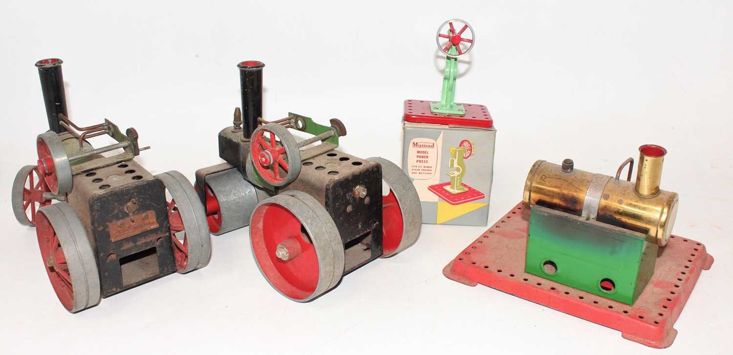 Mamod Live Steam Group, to include SR1a Roller, SE1 Steam Engine, boxed Model Power Press and a - Image 2 of 2