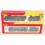 A Hornby 00 gauge Britannia class locomotive group to include a Model No. R2207 BR 4-6-2 No.