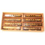 Eight various loose Hornby Pullman coaches, mixed examples to include Lucille, together with various