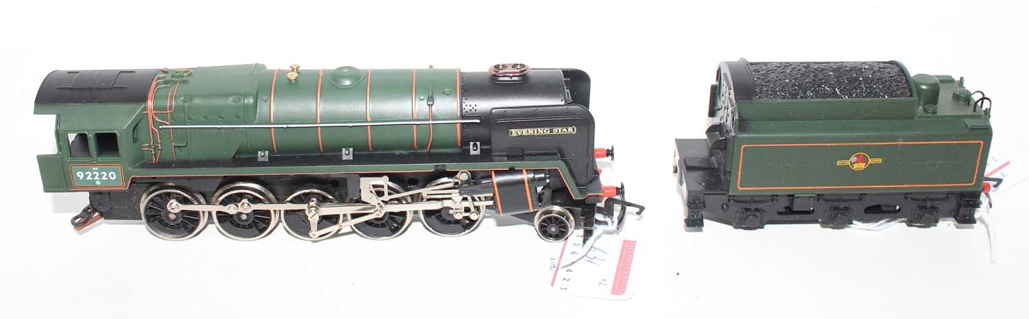 TTR Trix 20/52 S.L continental loco and tender 0-4-0 black with red footplate edges (E-BE), with - Image 4 of 4