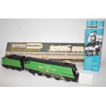 W2265A Wrenn SR Streamlined Bullied 4-6-2 loco & tender ‘Fighter Pilot’ Golden Arrow with