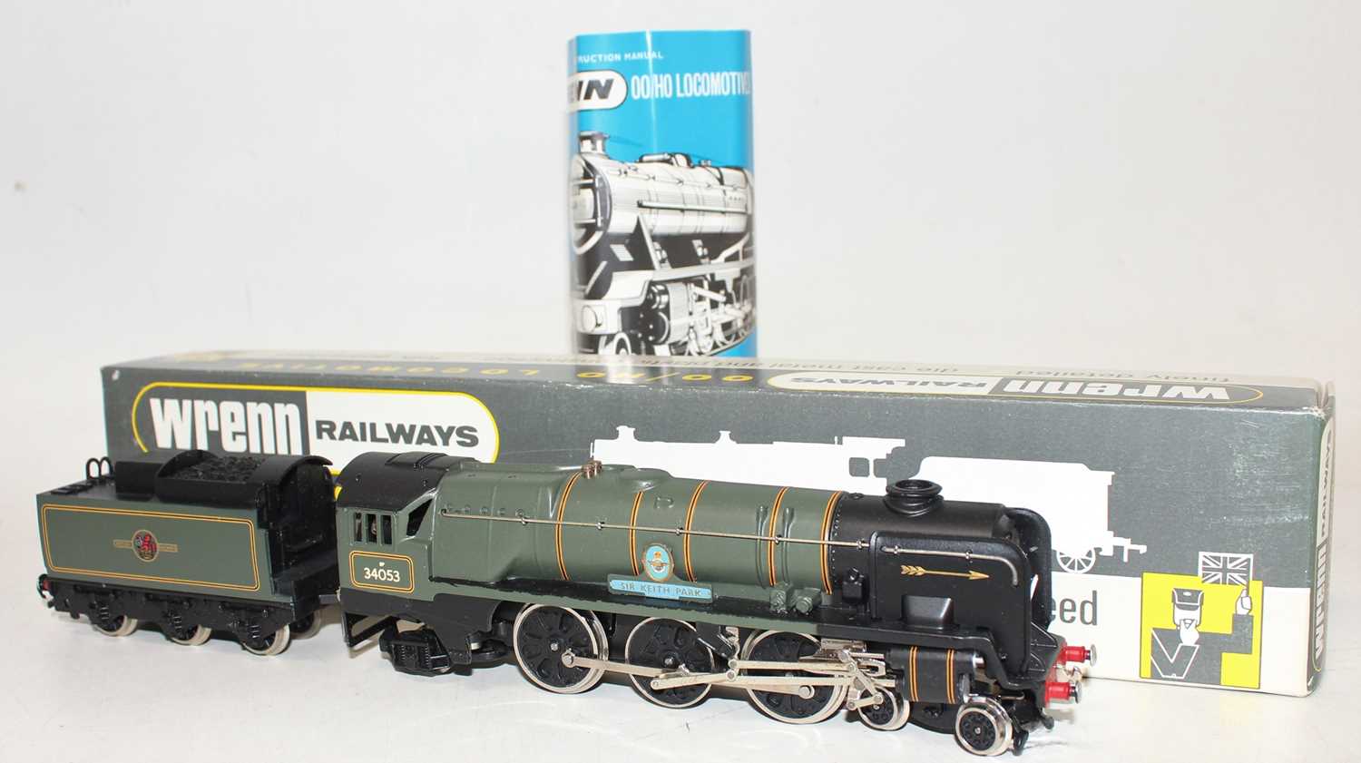 W2269 Wrenn rebuilt Bullied 4-6-2 loco & tender ‘Sir Keith Park’ BR green 34053 ‘Golden Arrow’ on - Image 2 of 3