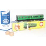 Hornby Dublo 3250/4150 electric motor coach 3-rail with 4150 driving trailer motor coach (VG),