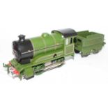 Hornby 1948-54 No.501 clockwork Loco and tender, LNER Green No.1842, R/H cabside gives appearance of