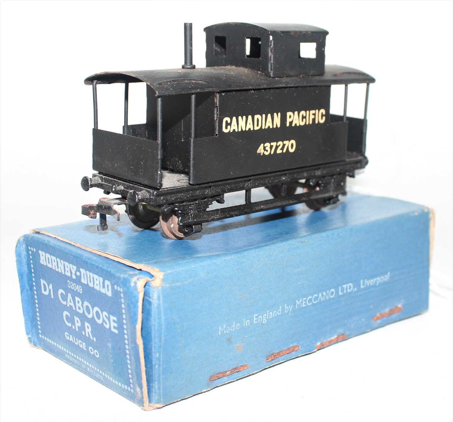 Hornby Dublo D1 Caboose for Canadian Pacific Railway, mid blue box (NM-BVG)