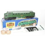 Hornby Dublo 3232 Co-Co diesel electric locomotive, green (VGNM-BVG), with 4 new traction tyres,