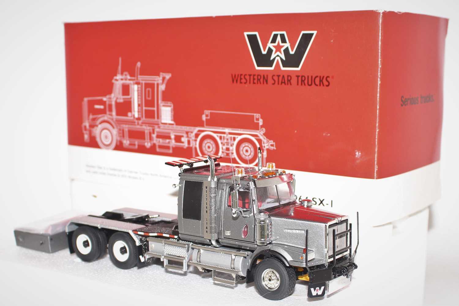 A WSI Models No. 04-1041 Western Star 1/50 scale model of a 4964 SX-1 heavy haulage tractor unit - Image 2 of 2