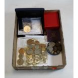 A collection of miscellaneous coins, to include an Elizabeth II diamond jubilee 2012 gold plated