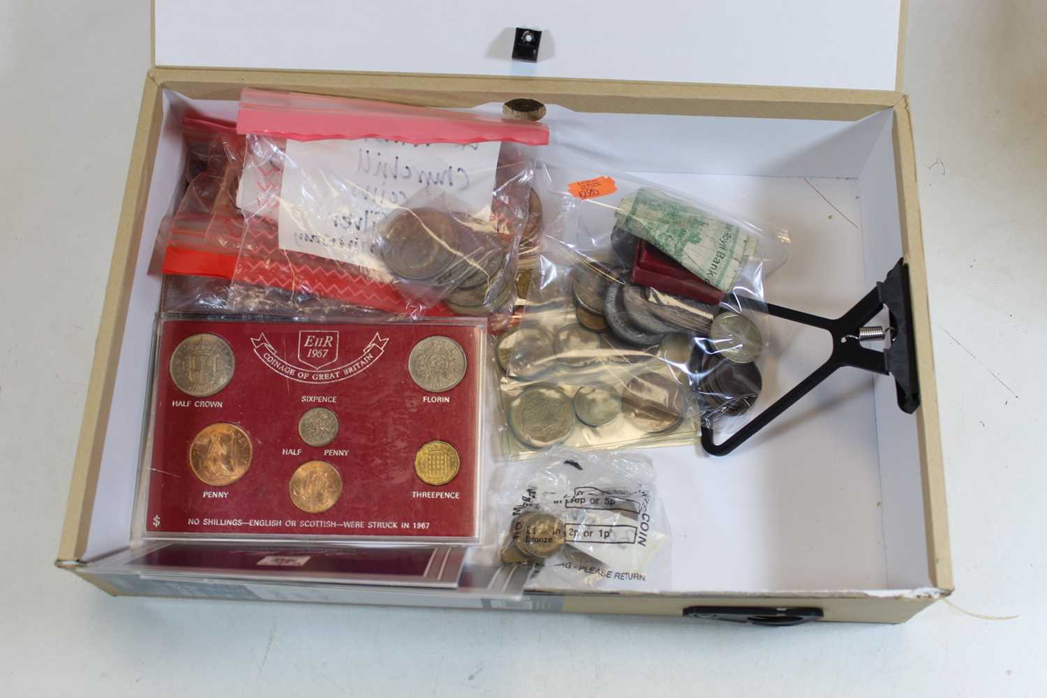 A box of miscellaneous coins and banknotes, to include Prince of Wales & Lady Diana Spencer