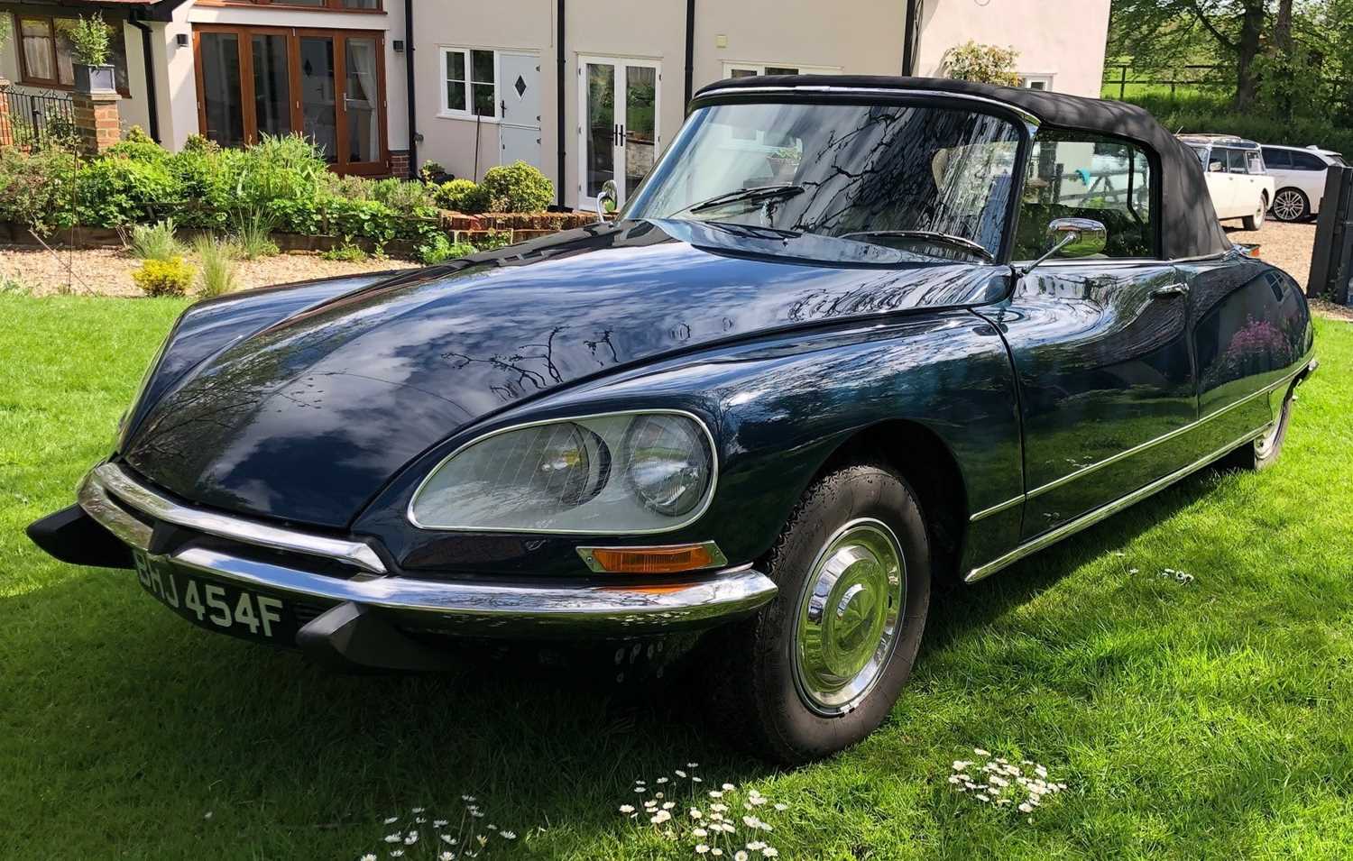 A 1968 Citroen DS21 Decapotable Registration: BHJ 454F Chassis No: 7205318 Engine No: 0318011143 ( - Image 5 of 31