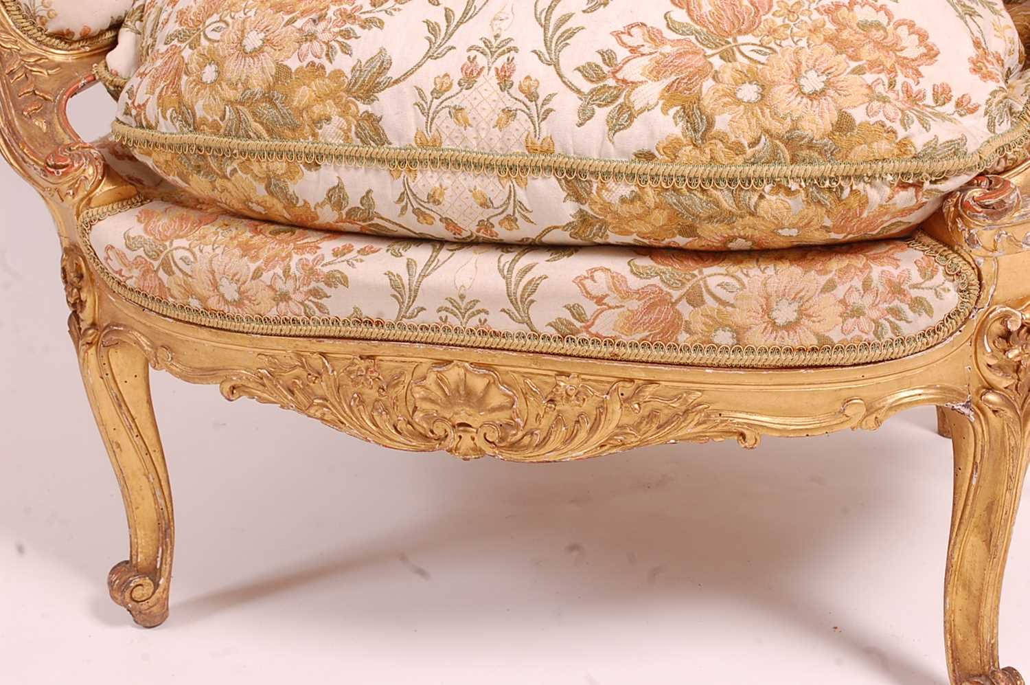 A 19th century giltwood and gesso tub chair, the swept frame with acanthus leaf moulding, silk - Image 5 of 8