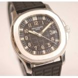 A gent's Patek Philippe Aquanaut stainless steel automatic calendar wristwatch, reference 5066A-001,