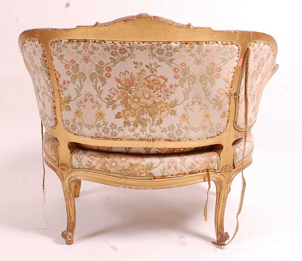 A 19th century giltwood and gesso tub chair, the swept frame with acanthus leaf moulding, silk - Image 7 of 8