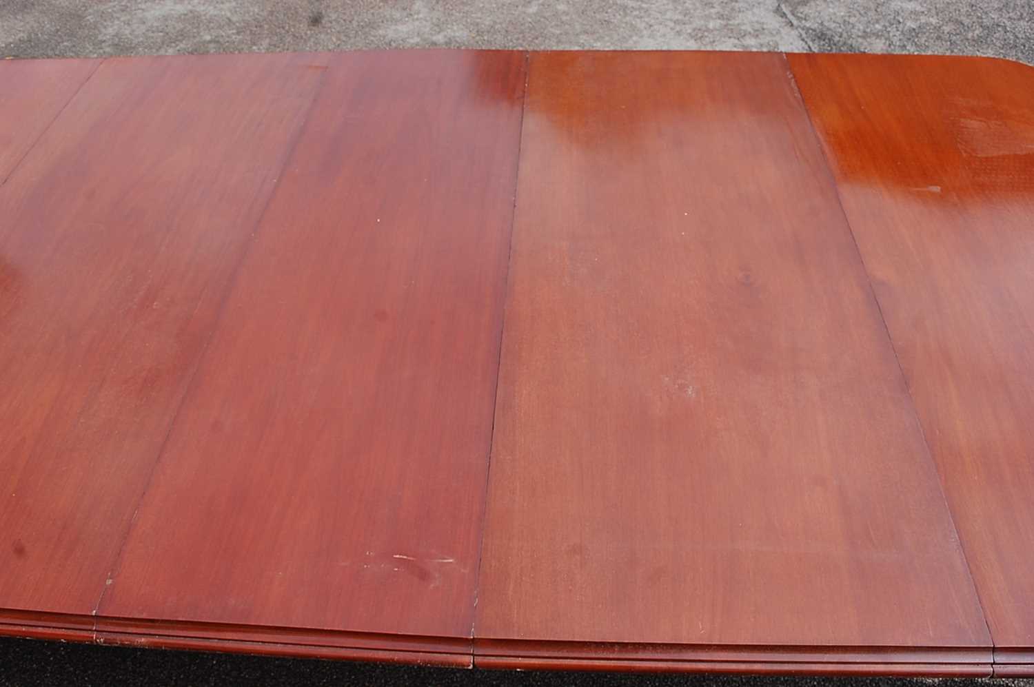 A Victorian mahogany extending dining table, of good size, the top having double wind-out action, - Image 3 of 7
