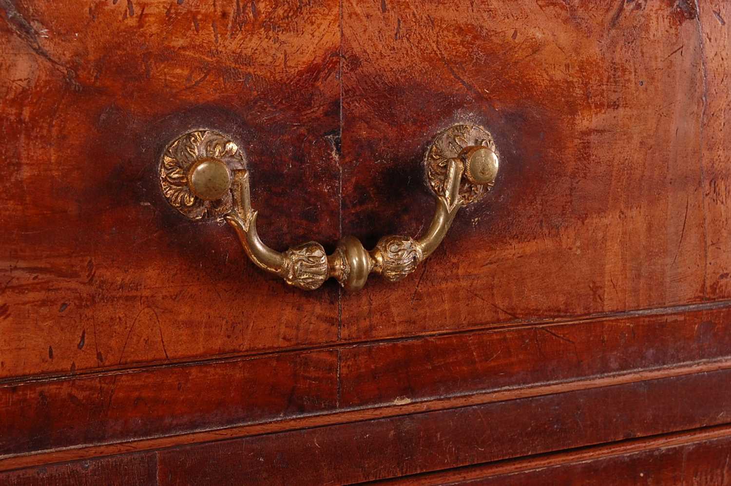 An early George III walnut chest-on-chest, the upper section having a dentil moulded cornice above - Image 2 of 7