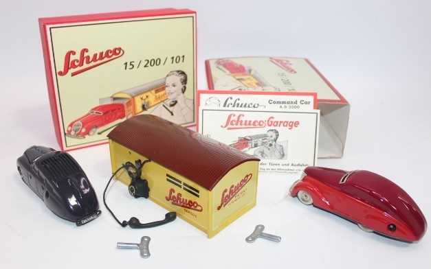 Schuco No.01071 Garage and 2 Car Set, housed in the original foam packed box with leaflets (NMM- - Image 3 of 3