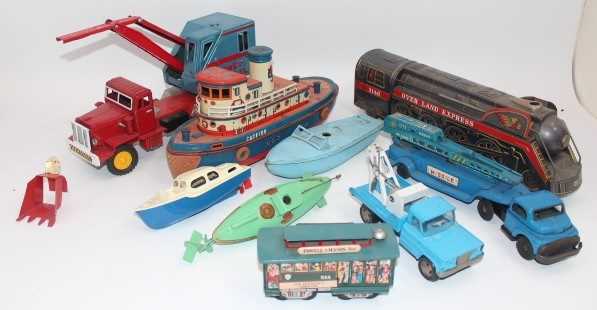 2 trays of various tinplate and metal toys, to include Modern Toys Catfish Tug Boat, Sutcliffe - Image 3 of 5