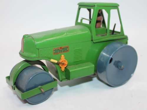 Triang Minic large scale tinplate clockwork Aveling Barford Diesel Road Roller, green, with grey