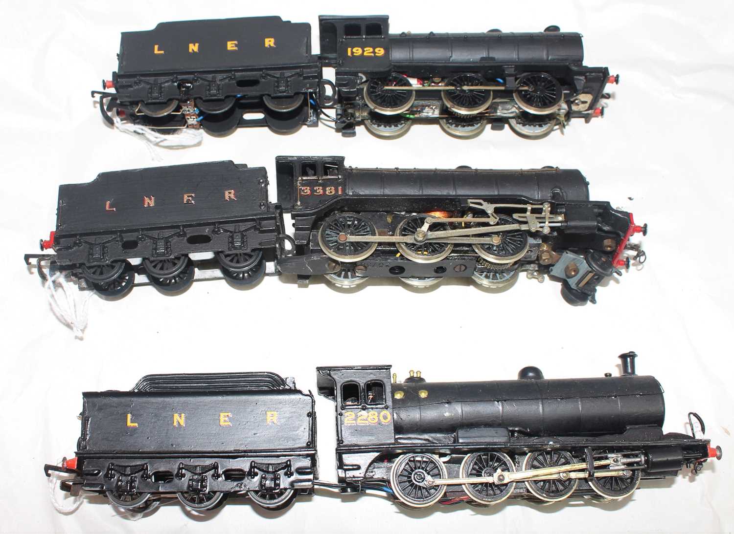 Three kit built LNER black locos and tenders:- J11 0-6-0 1929 BEC Kit, K3 2-6-0 3381 Wills - Image 2 of 2