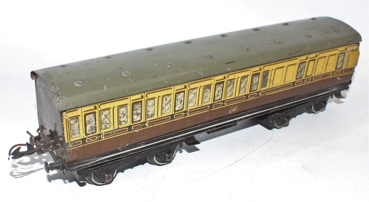 1935-41 Hornby no. 2 passenger coach, GWR brown and cream br/3rd silvering reasonably (G), a few