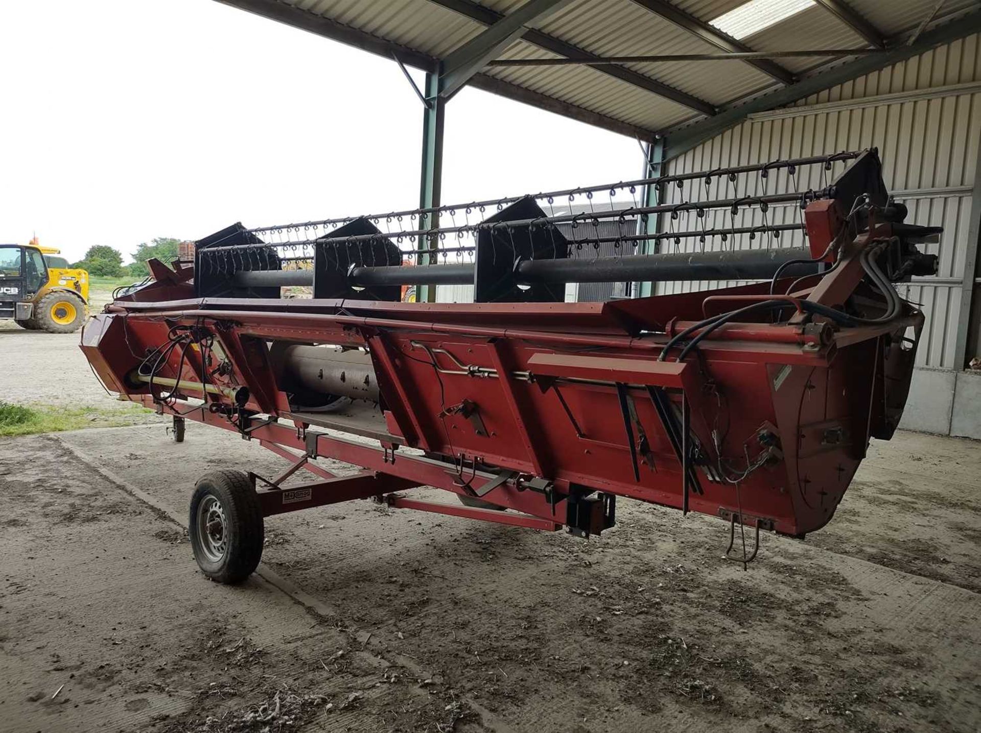 18ft Case 2388 Combine Harvester with Straw Chopper (Reg. Y998 0BJ) (Engine Hours 2644 Hours) with - Image 8 of 9