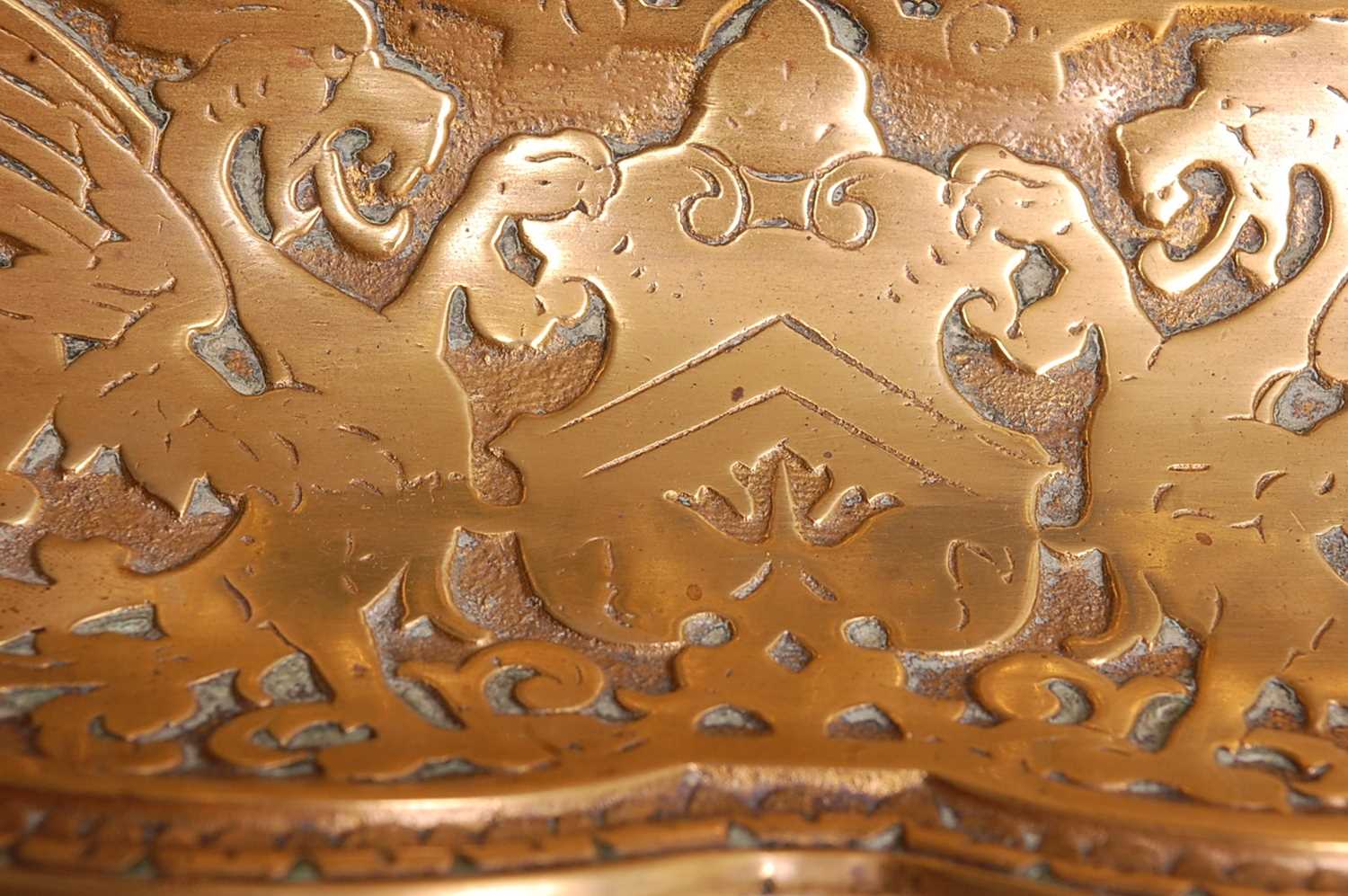 A late Victorian heavy gilt brass desk stand, having scoop pen tray and twin inkwells, the brass - Image 8 of 10