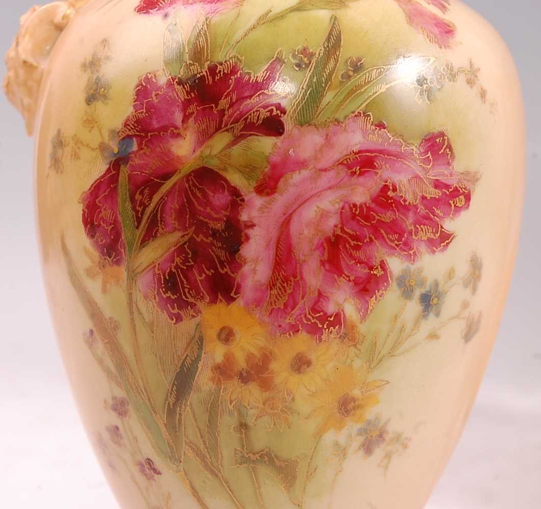 A pair of Edwardian Royal Worcester porcelain pedestal ewers, hand-painted floral decoration on a - Image 8 of 17